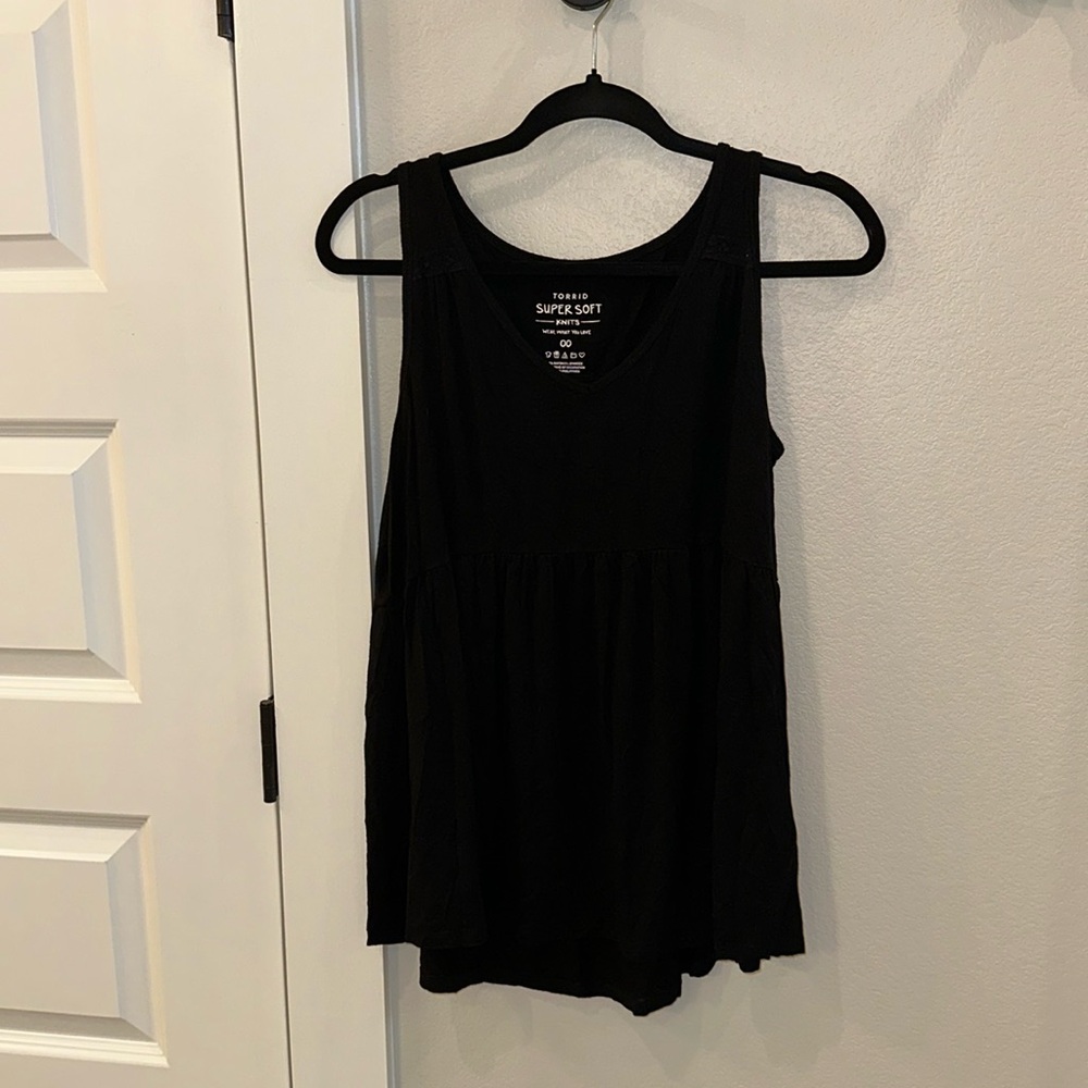 EUC TORRID Brand Black Knit Super Soft Tank Top Size 00 0x Plus